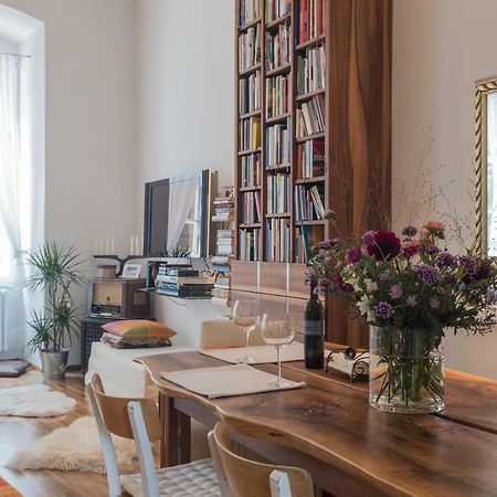 Spacious Old Town Luxury Apartment リンツ エクステリア 写真
