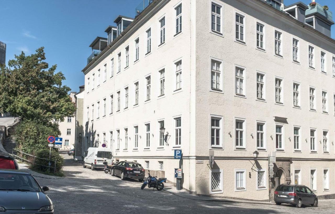 Spacious Old Town Luxury Apartment リンツ エクステリア 写真